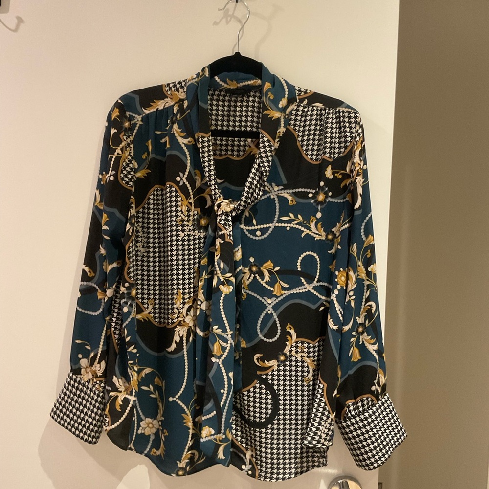 Women blouse, multi green, long sleeves, tie collar.